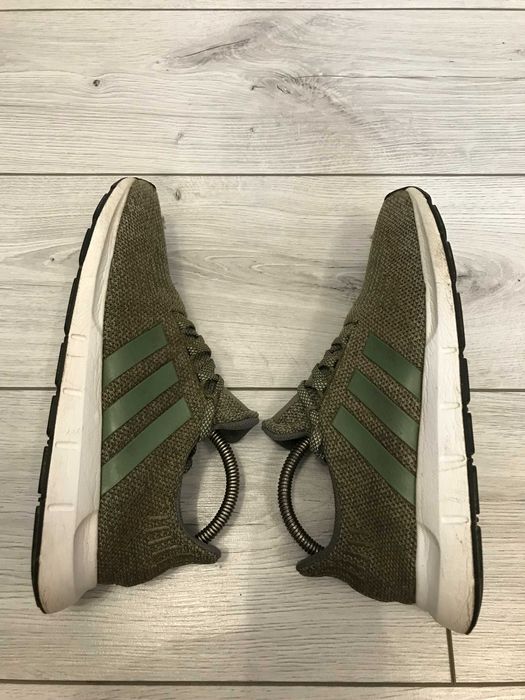 Buty Adidas Swift Run rozm. 42