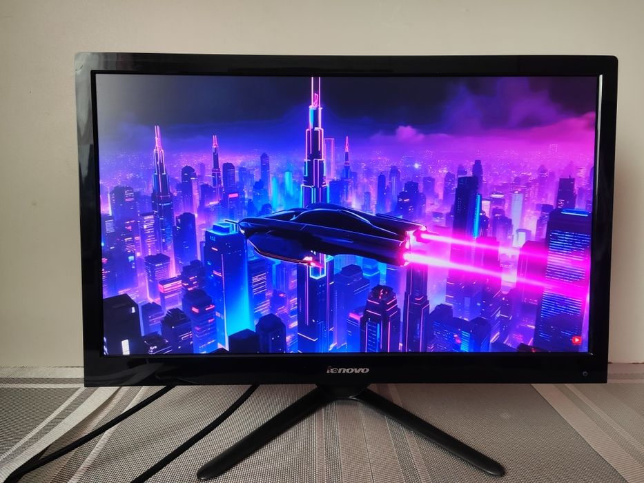 Монітор Lenovo 23 дюйми з вбудованим колонками!