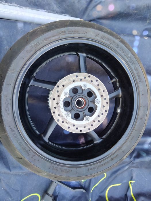 Yamaha rn22 felga tył tarcza piasta zebatka