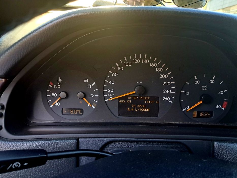 Продам Мерседес w210