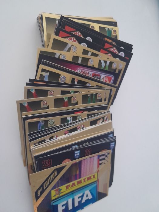 Cromos FIFA 365 24 para troca ou venda