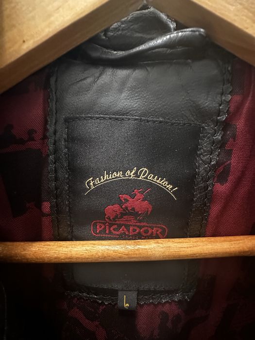 Чоловіча шкірня куртка