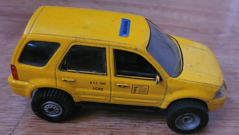 Sprzedam lub zamienię model Forda Maverick!