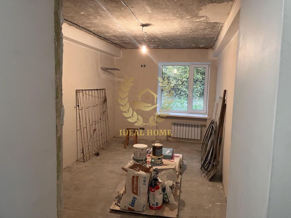 Продаж 3-к квартири з окремим входом, біля метро Сирець