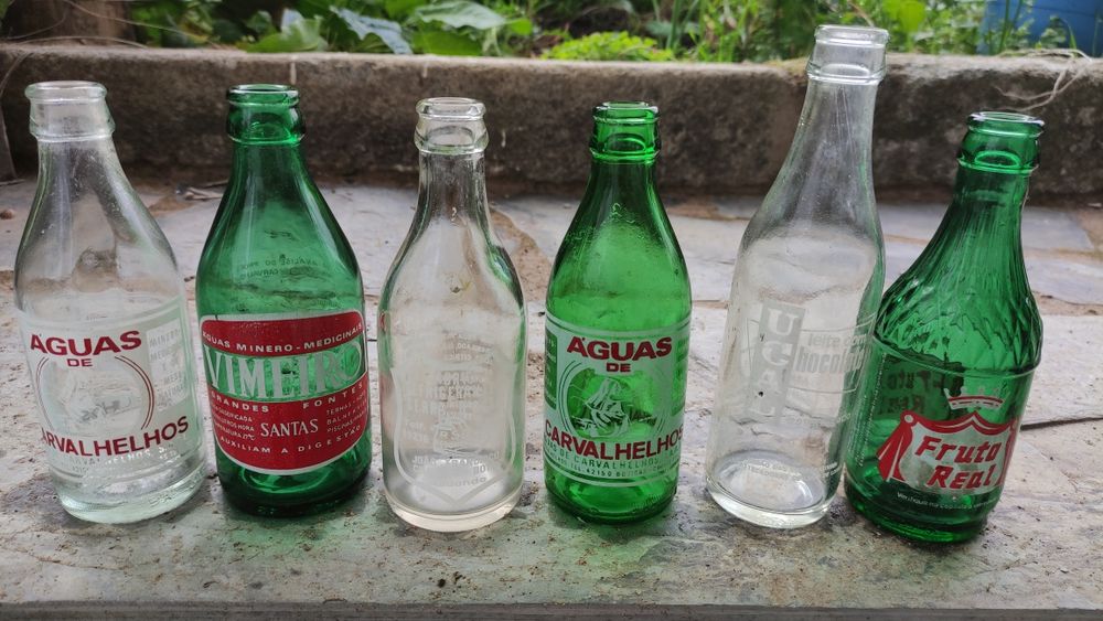 Lote de 82 garrafas antigas pirogravadas