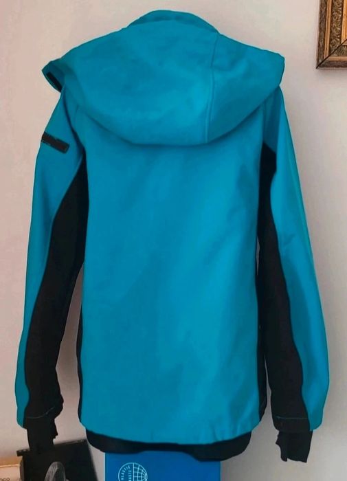 Kurtka wiatrowka M/L