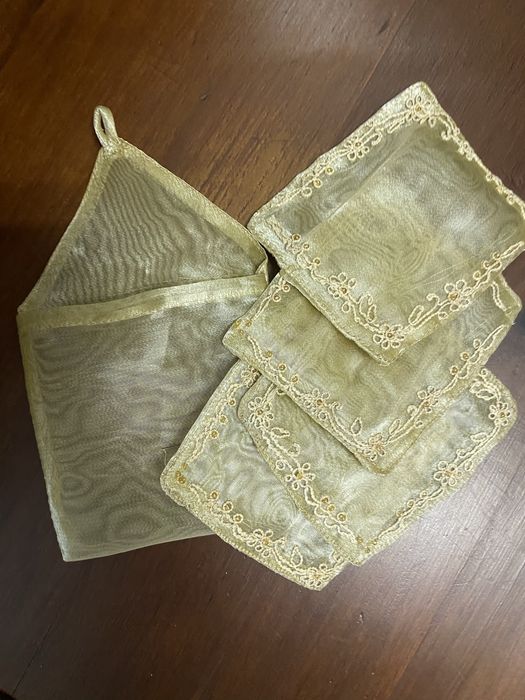 Bases para copos em tecido