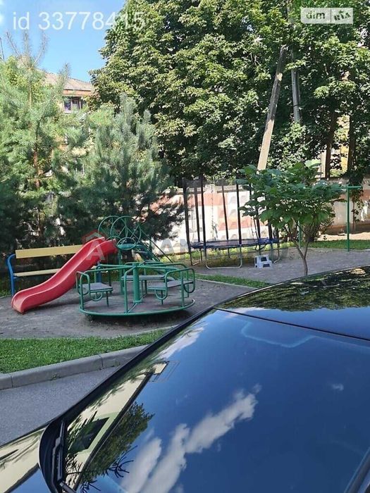 Продам квартиру Академіка Ющенка 5