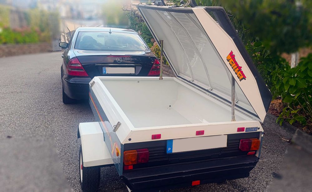 Atrelado Reboque Trailer Venter Elite com barras