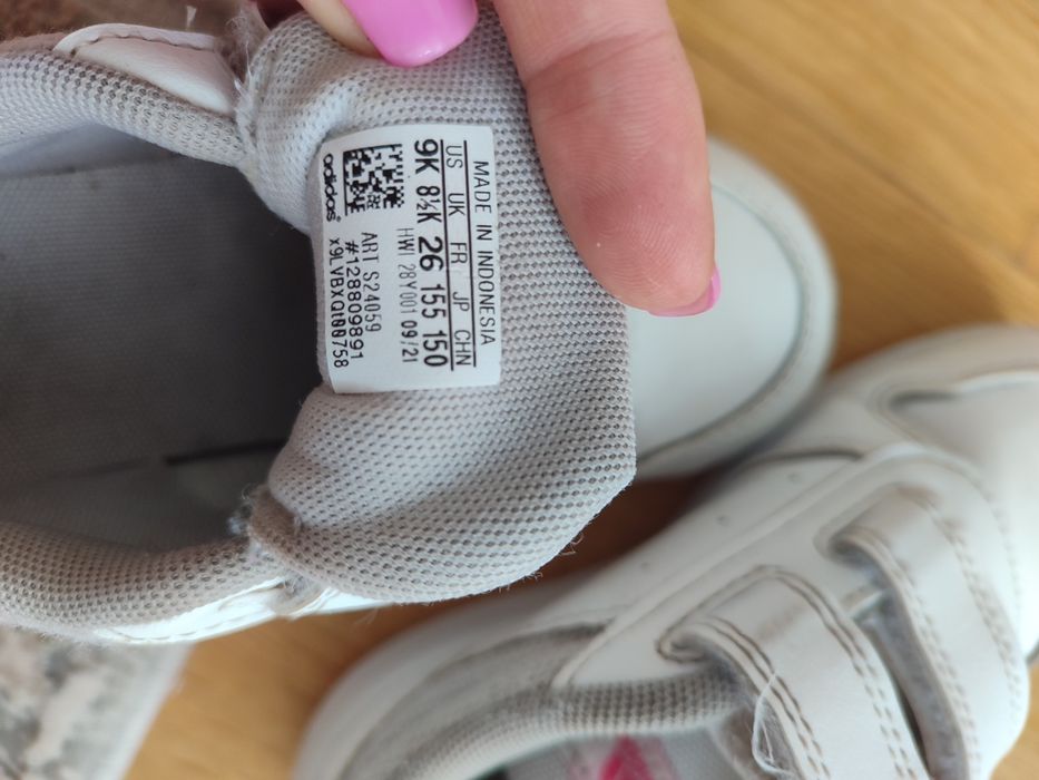 Adidasy Adidas dziewczynka rozmiar 26