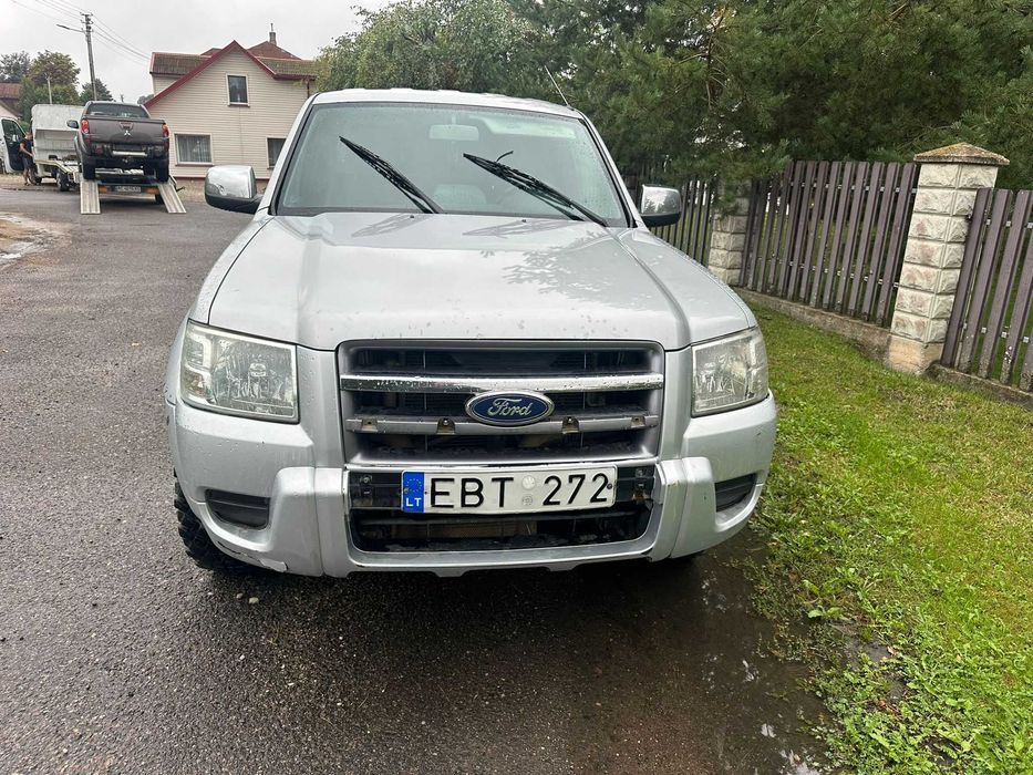 Ford ranger 4*4 .