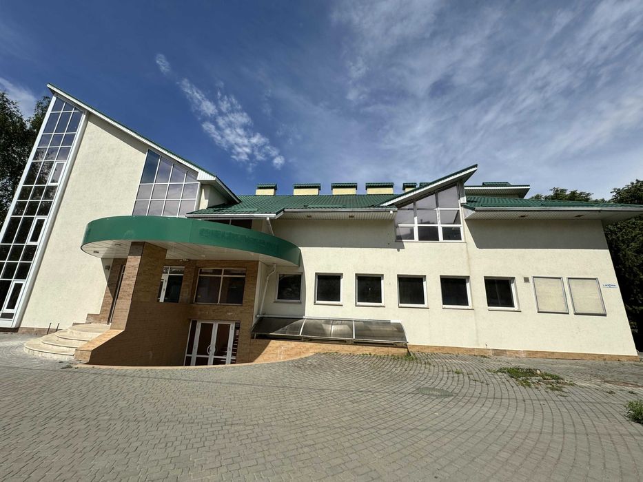 6 Слобідська  окремо стояча будівля 1000 кв.м. ціна 100000 грн/міс