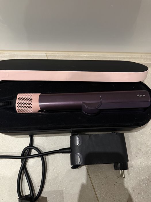 Aeroprostownica Dyson Airstrait.