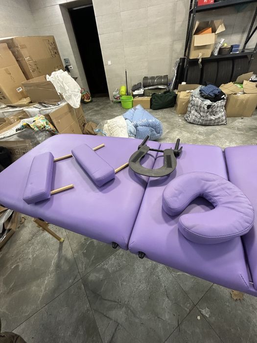 Масажний стіл складний