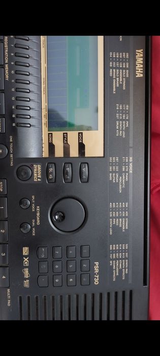 Teclado Yamaha PSR-730
