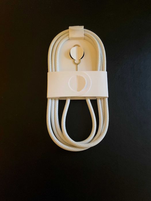 USB-C nowy oryginalny nieużywany z iPhone 17 Pro