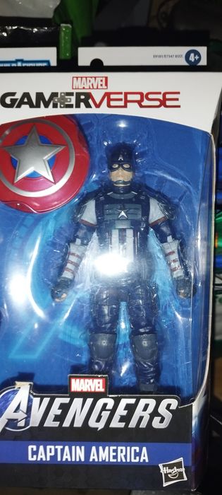 Várias figuras Marvel Legends