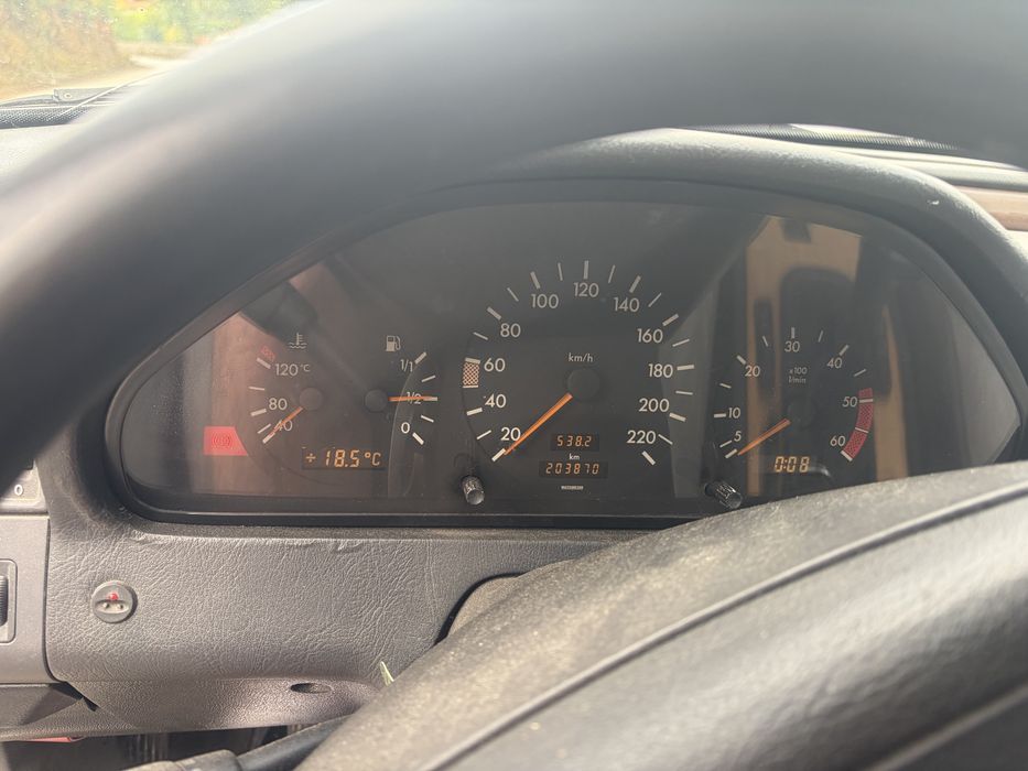 Mercedes bom estado geral