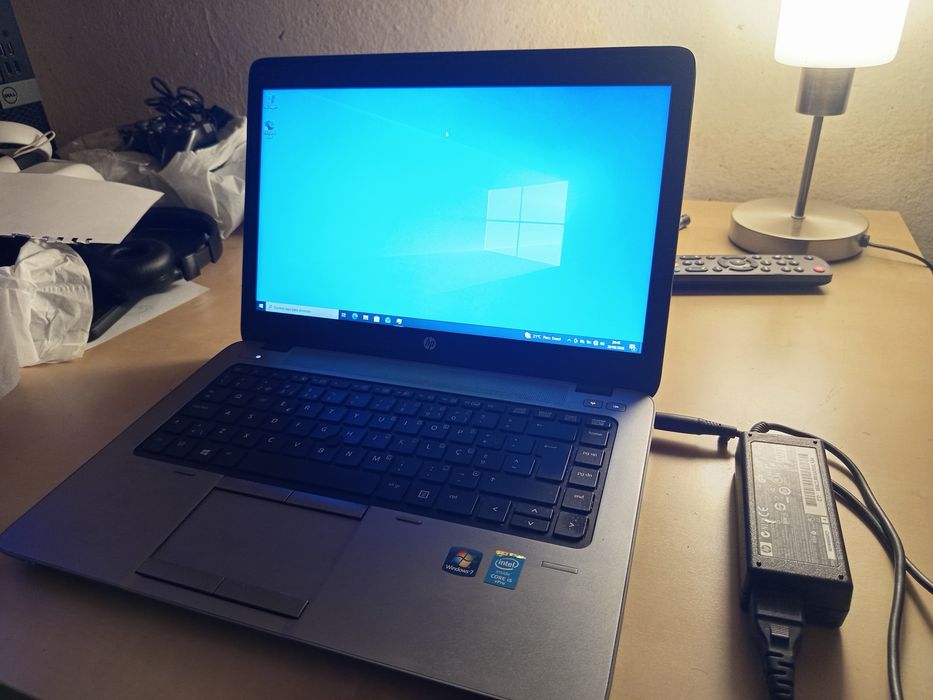 Portátil HP i5-4310U 8GB RAM Disco 500GB Wi Fi