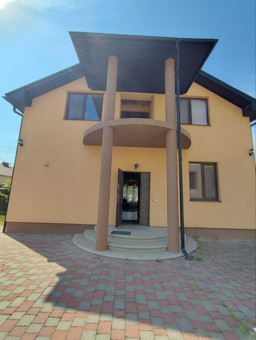 Продаж  БУДИНКУ 186 м2 з МІСЬКИМИ комунікаціями!