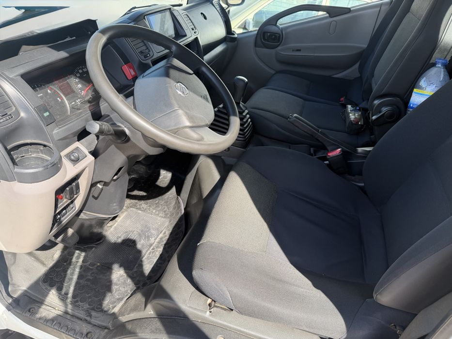 Pronto socorro Nissan Cabstar NT400 2018