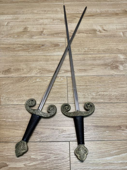 Dekoracyjne 2 miecze Retro