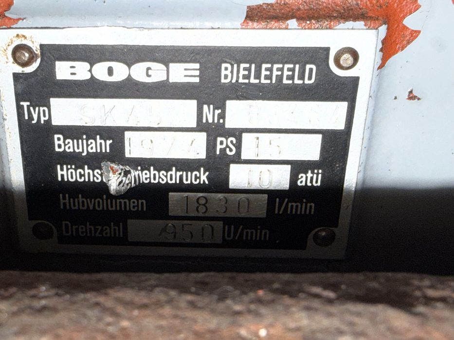 Bardzo wydajny kompresor boge sk45 1830l / min   300l zbiornik