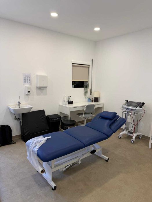 Centro de Enfermagem / Clínica Médica Licenciada ERS – Totalmente Equipada | Freixo de Cima | Amarante