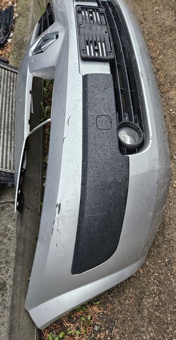 Renault Megane II przedni zderzak