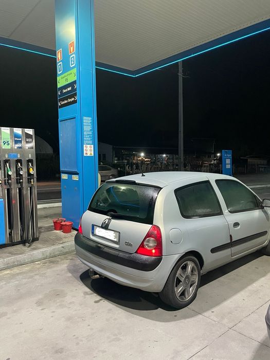 Renault Clio II 1.5 dci Comercial (Motor Avariado)