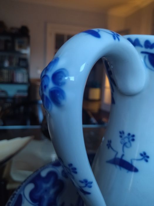 Viana Ceramic Basin and Pitcher429755794363535361