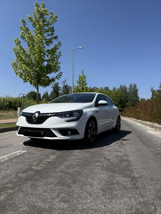 Renault megane 2019 — photo 2