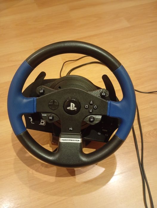 PS4 com jogos s e volante