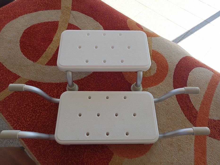 Conjunto acento e banco banheira