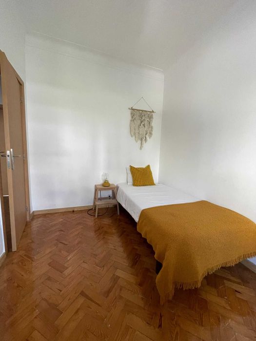 Quarto Individual Penha de França com varanda