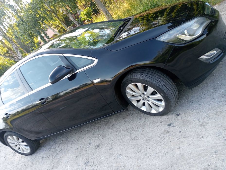 opel astra j  gaz super stan