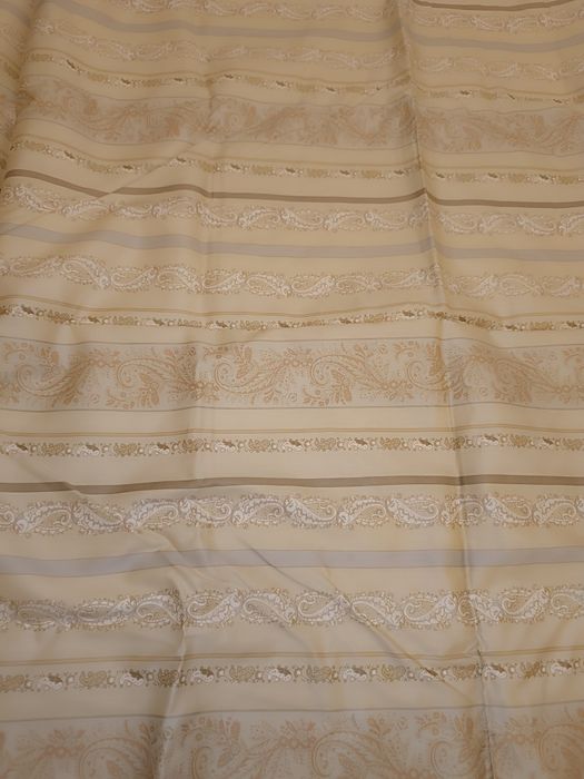 Conjunto de Lençóis de Cama de Casal – Padrão Clássico/Damasco [Novo / Como Novo]