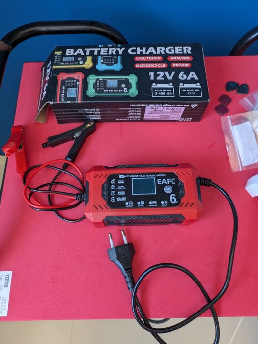 Carregador baterias 12v 6 amperes