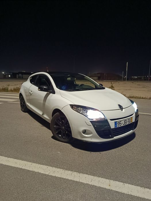 **Renault Mégane III Coupé 1.5 dCi – Full extras – Mecânica totalmente
