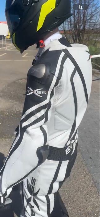 Kombinezon motocyklowy
