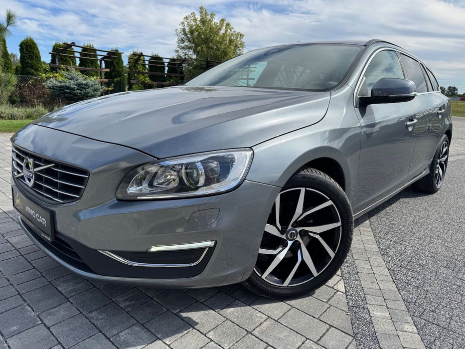 Volvo V60 Volvo v60 Grzane fotele,Webasto,grzana kierownica,felgi 18