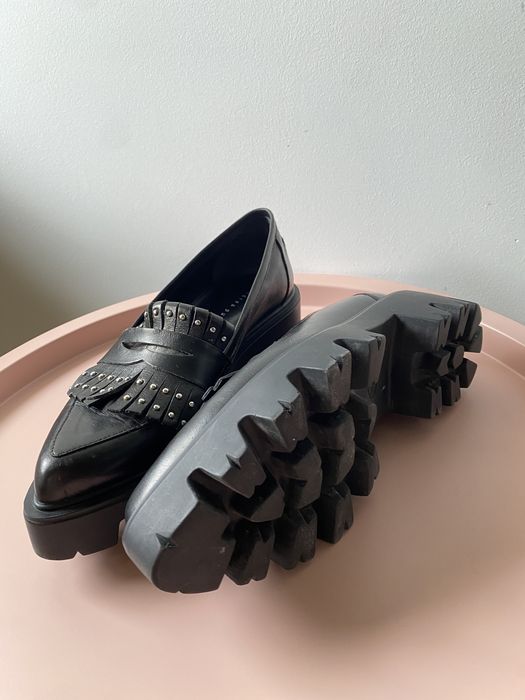 Шкіряні лофери від Andrea Puccini