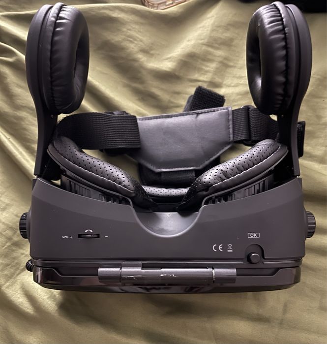 VR-SHARK® X6 Headset - Bundle with Gamepad and Hardcase