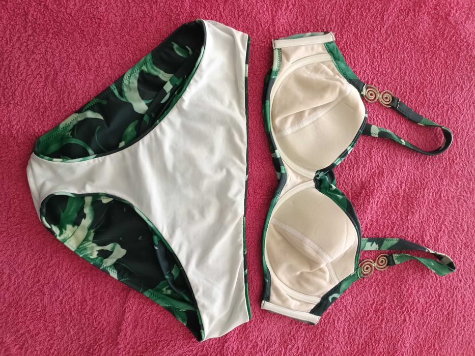 Biquini Tamanho 3XL Folhas Verdes