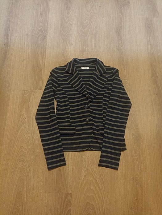 Віддам безкоштовно кардигани, футболки, блузи