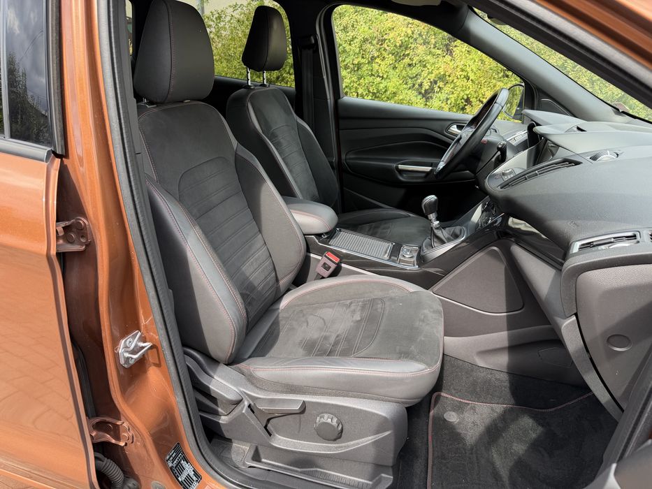 Ford Kuga St Line 2.0 Tdci Lift 4x4 AWD Led