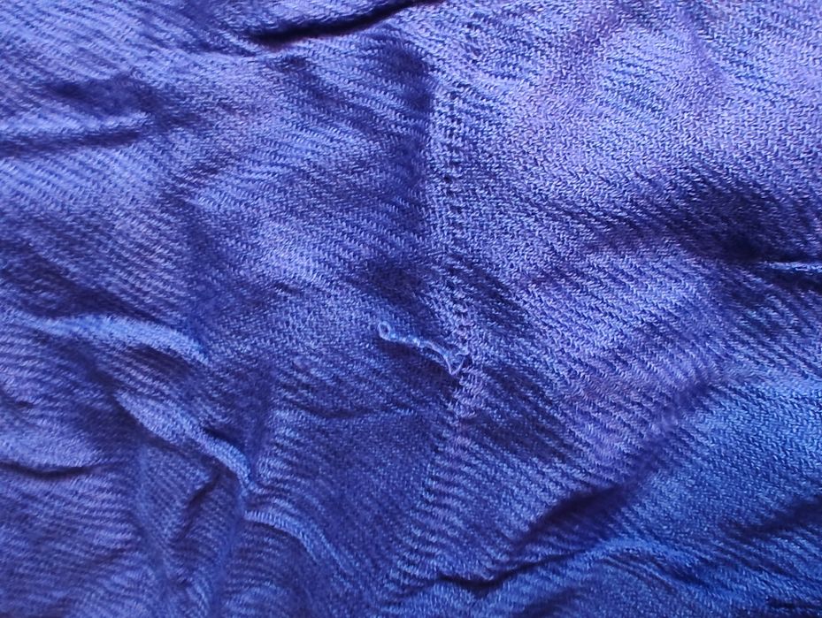 Fioletowa apaszka z frędzlami