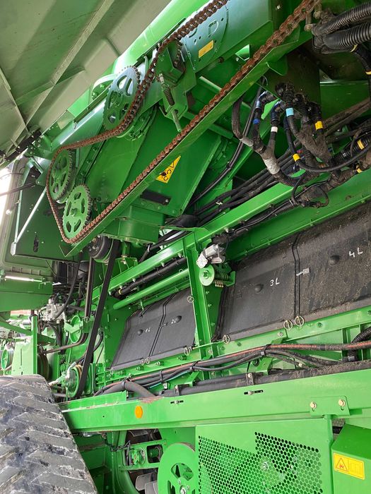 Продам комбайн  John Deere S680i 2012р