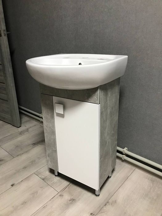 Тумбочка с умывальником