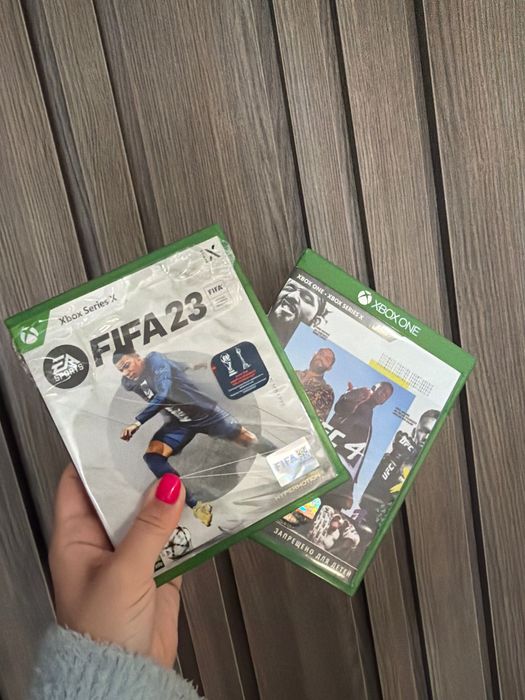 Xbox Series X 1TB + 2 геймпади + коробка